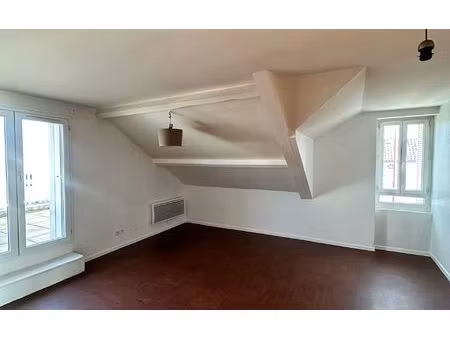 location appartement  m² t-2 à chatuzange-le-goubet  464 €