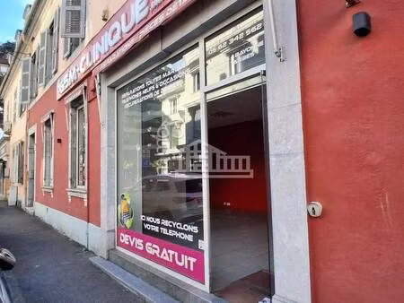 local commercial à louer