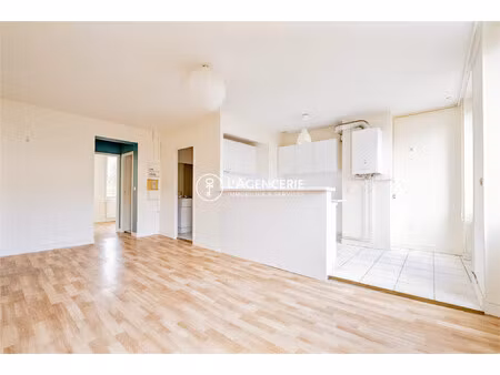 t2 non meublé - saint-nicolas