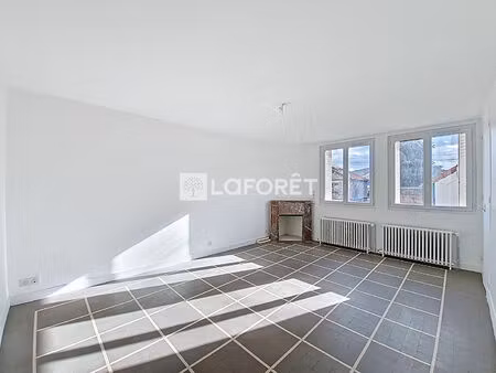 maison melun 3 pièces 72 m2 + cour interieure + garage