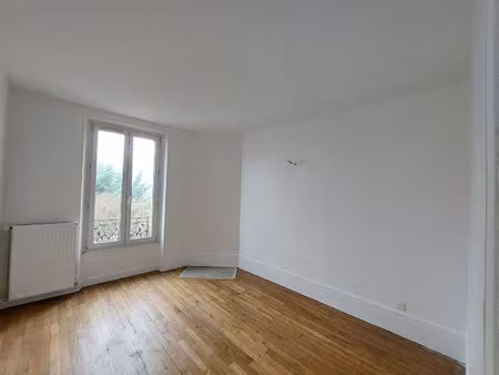 deux pieces de 41 m² gare rer bondy