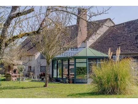 proche dreux   charmant corps de ferme de 381m² habitables