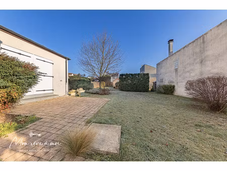maison familiale de 102m2 avec jardin  dépendance et parking