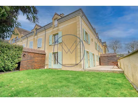 maison 5 pièces 136 m2 avec jardin - le chesnay