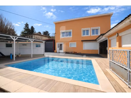 maison 140 m2 avec jardin et piscine roussillon centre