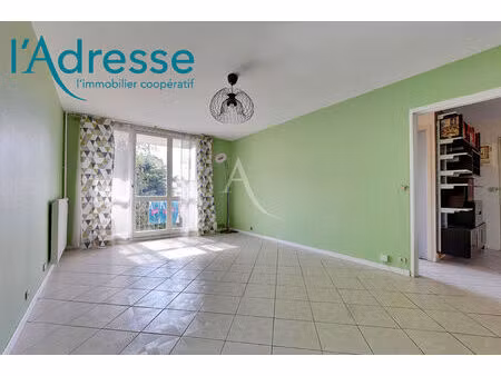 grand appartement trois pièces