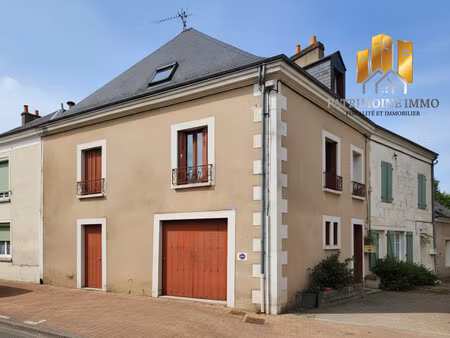 maison à vendre à montval-sur-loir – centre-ville château-d