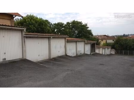 garage 15 m² a louer