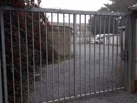 particulier loue grand garage sans charge