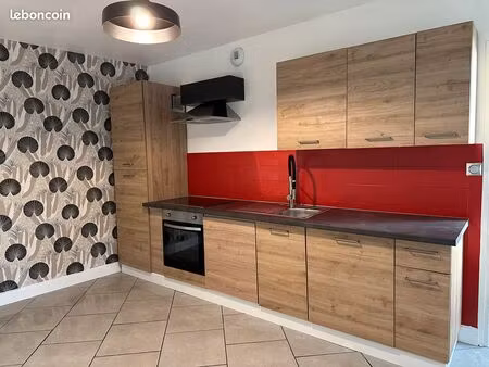 maison 3 chambres a louer bourg de pleugriffet