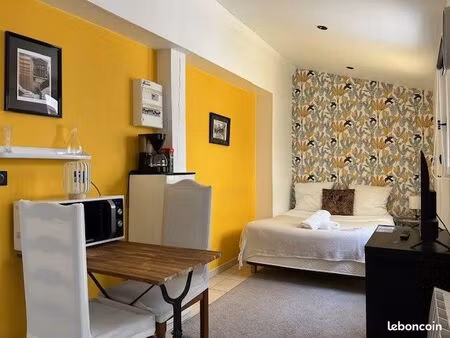 studio meublé dans petite résidence conviviale avec espaces communs