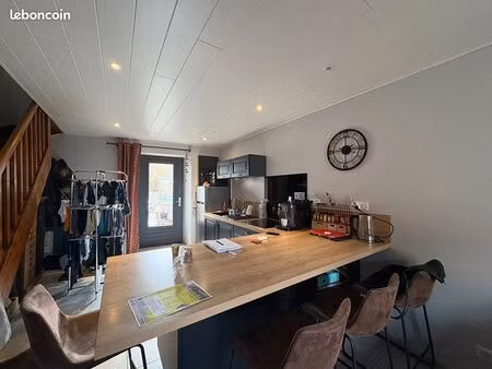 maison 2 pièces 70 m²