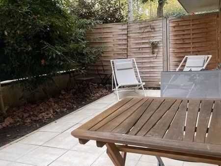 studio meublé avec jardin – neuilly-sur-seine – 1 à 6 mois (mobilité)