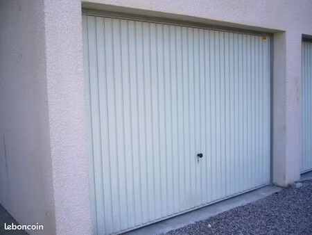 à louer garage