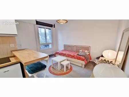 studio 1 pièce 19 m²