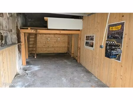 garage en box proche téléphérique