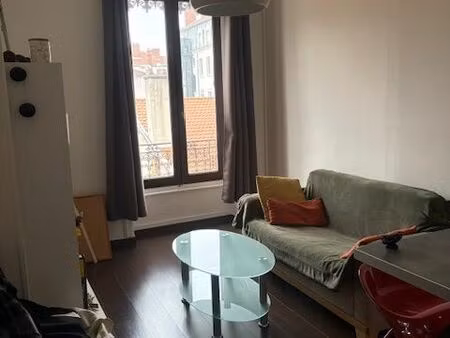 location t2 34m2 lyon 7