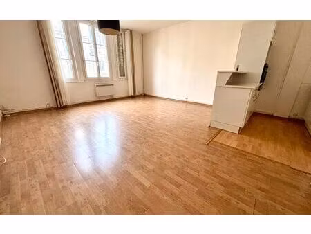 maison saint-quentin 60 m² t-2 à vendre  95 000 €