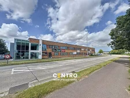 op zichtlocatie: instapklare kantoorruimte (285m2) met al...