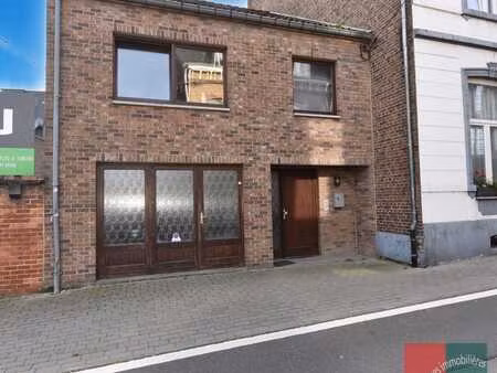 maison avec jardin et garage!