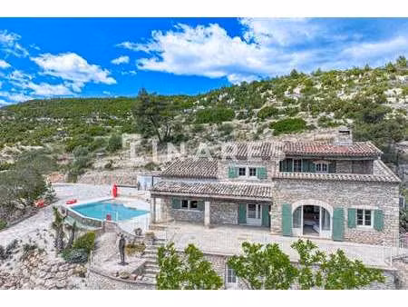 villa de luxe à louer à aix-en-provence : 10 000 €/mois | 300m²