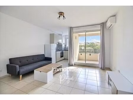 t2 climatisé avec terrasse et parking - st jerôme 13eme