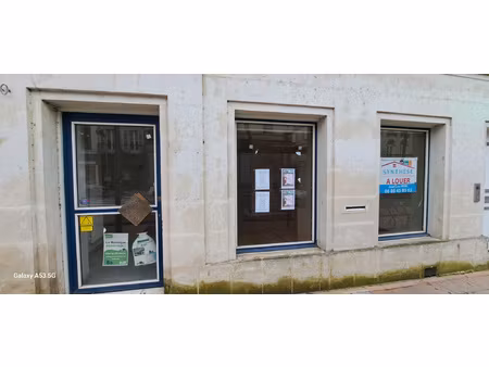 location local commercial