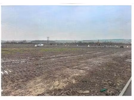 terrain constructible viabilisé à vendre