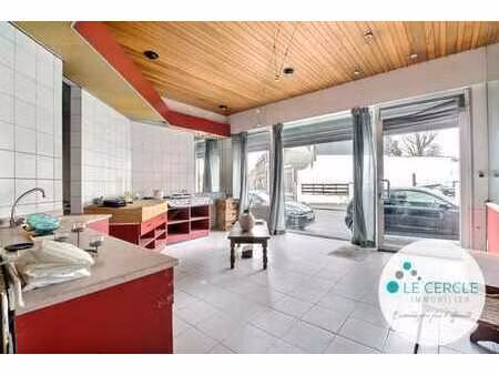 maison de commerce  3ch  grenier aménageable et jardin