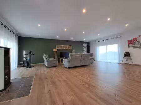 maison 7 pièces - 192 m²