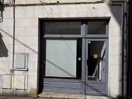 vente maison à ruffec (16700) : à vendre / 42m² ruffec