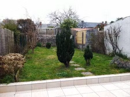 location maison à la roche-sur-yon gare sncf - sacré coeur (85000) : à louer / 67m² la roc