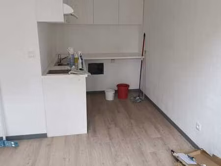 studio duplex 35m2 à proximité de l'autoroute e411