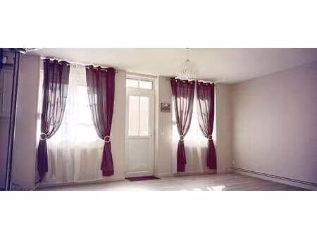 location maison à fervaques (14140) : à louer / 91m² fervaques