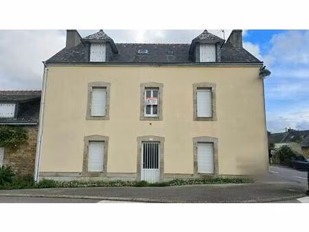 plein centre d’arradon  proche commerces et plages