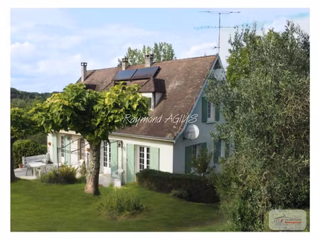 charmante maison traditionnelle de 4 chambres avec vue dégag