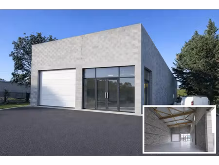 250 m² - visibilité n°1 route de paris - fenouillet - 2000 euros/mois ht-hc