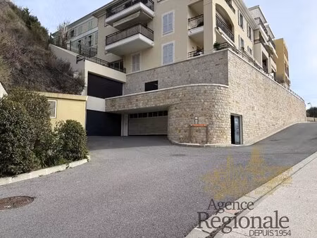 la turbie : grand garage