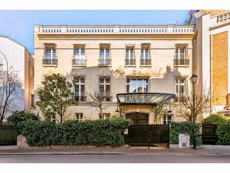 vente maison de luxe neuilly-sur-seine 11 pièces 1138 m² <meta name="description" content=