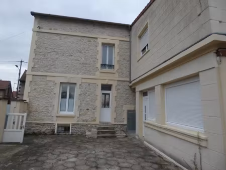 appartement 1 pièces 22 m² à louer crépy-en-valois 60800 ? | era immobilier