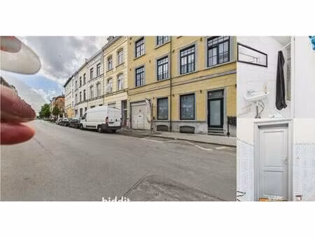 duplex en vente publique à rue des quatre-vents 103 molenbeek-saint-jean (vbd87716)