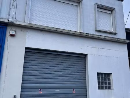 immeuble appartement t2 60 m2 et garage 60m2