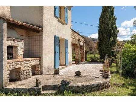 maison de charme au coeur de la nature à fayence