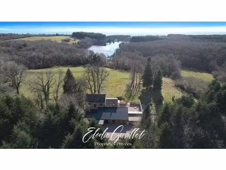 propriété de caractère avec vue imprenable sur le lac de saint denis (11310)