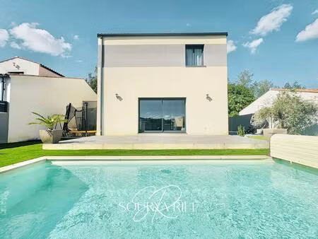 maison familiale avec piscine proche de carcassonne d'environ 132m2