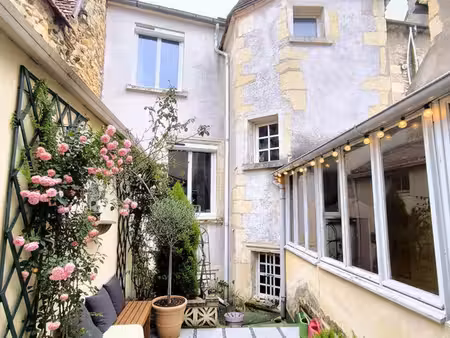maison familiale de caractère au cœur de nevers – terrasses  volumes et histoire ( 58 ) so