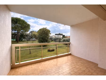 location appartement 2 pièces 44 m² à le cannet (06110)