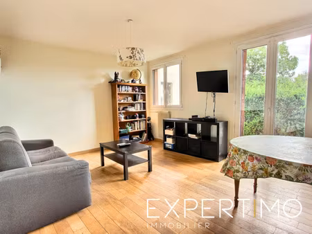 appartement 3 pieces - rez-de-jardin - box - cave - saint-cyr-l'ecole
