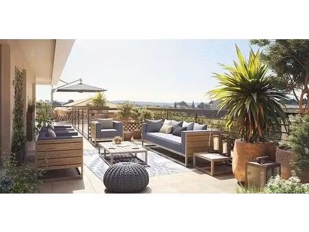 villa-toit à golfe-juan  5 pièces avec terrasse panoramique.