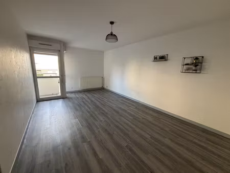 t2 avec parking secteur montjovis